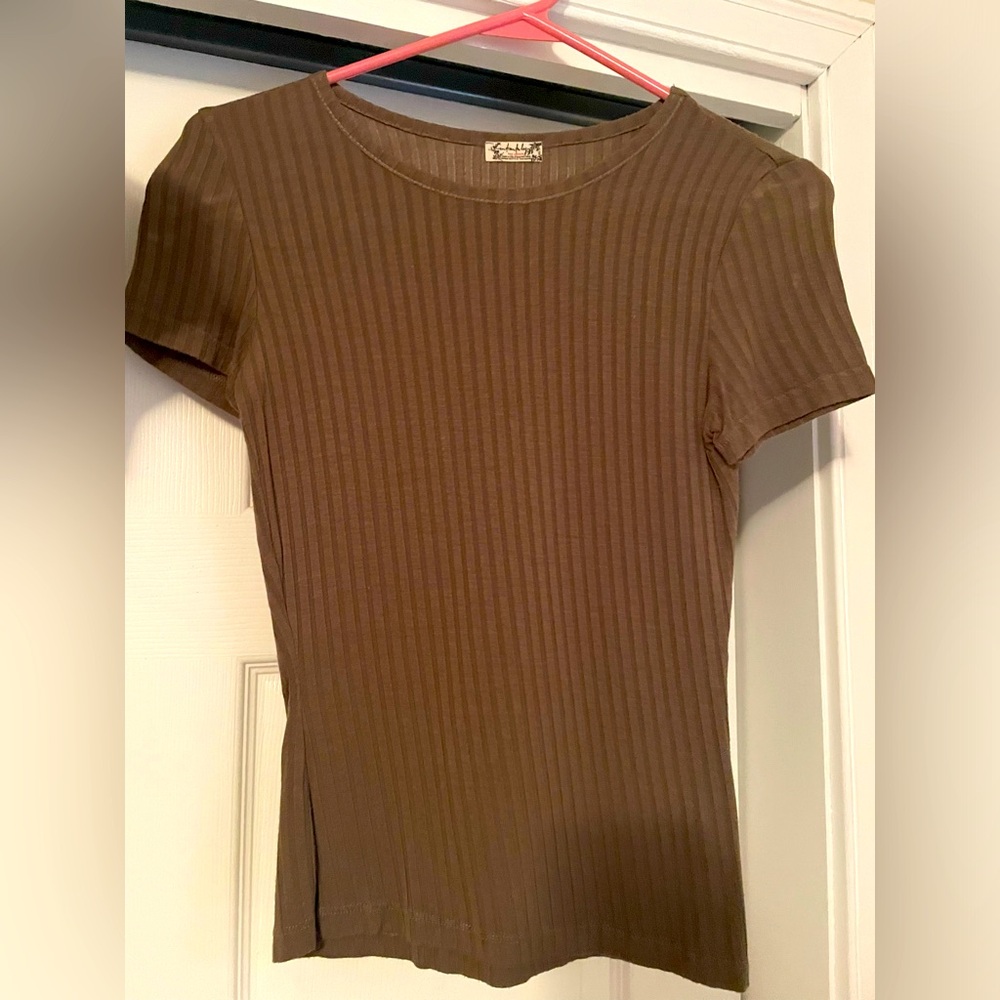 XS FREE PEOPLE TSHIRTS